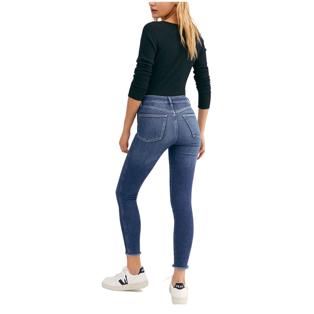 FREE PEOPLE Frayed-hem Ankle Skinny Jeans In Capri Blue - Size 26 NWT - Picture 2 of 2